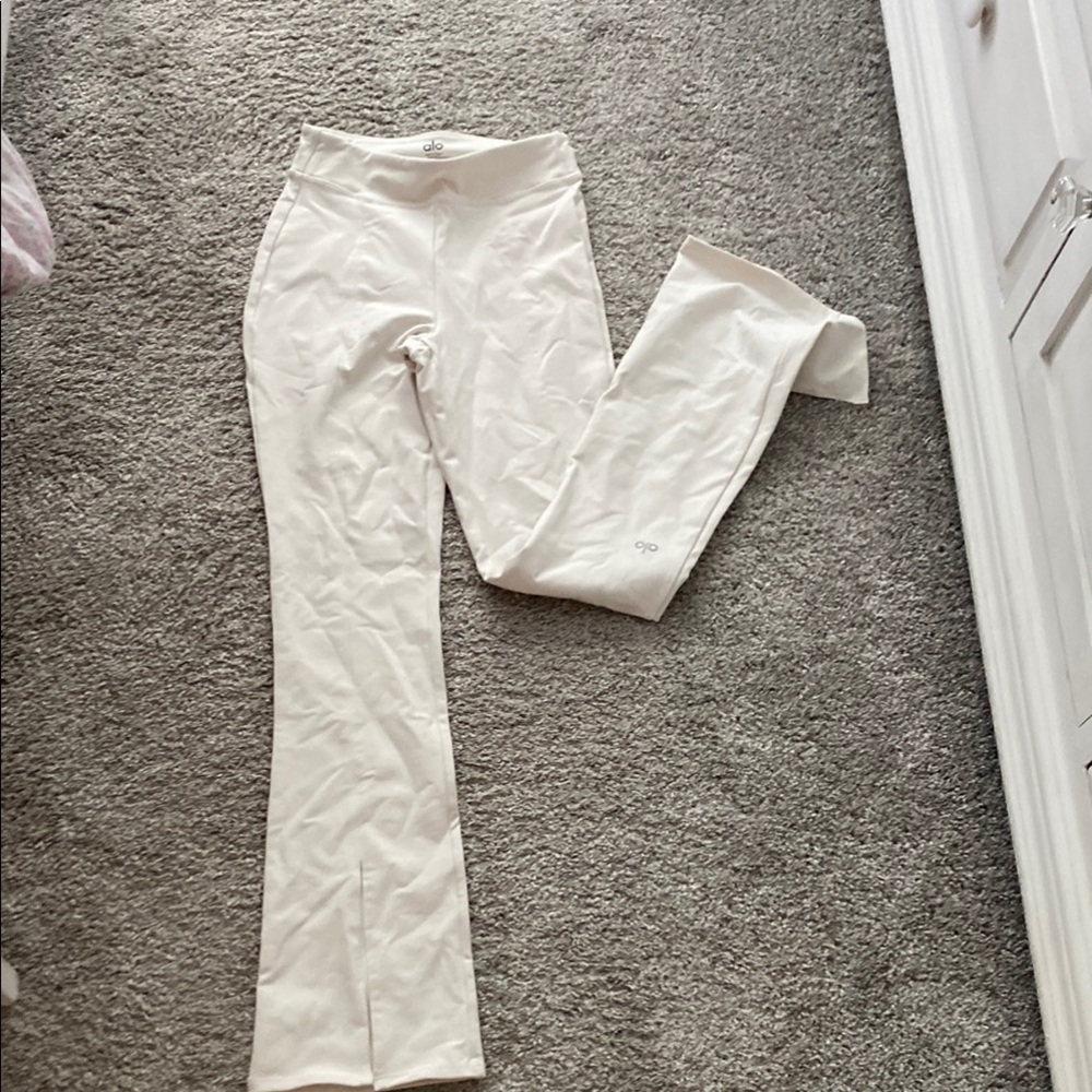 ALO Yoga Cream Boot Cut Flare Pants